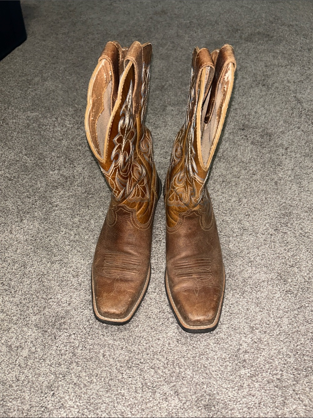 Ariat Brown Leather Embroidered Western Heeled Boots